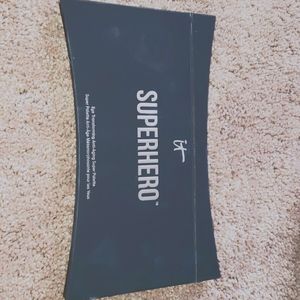 It Cosmetics Superhero Eye Transforming Super Pale